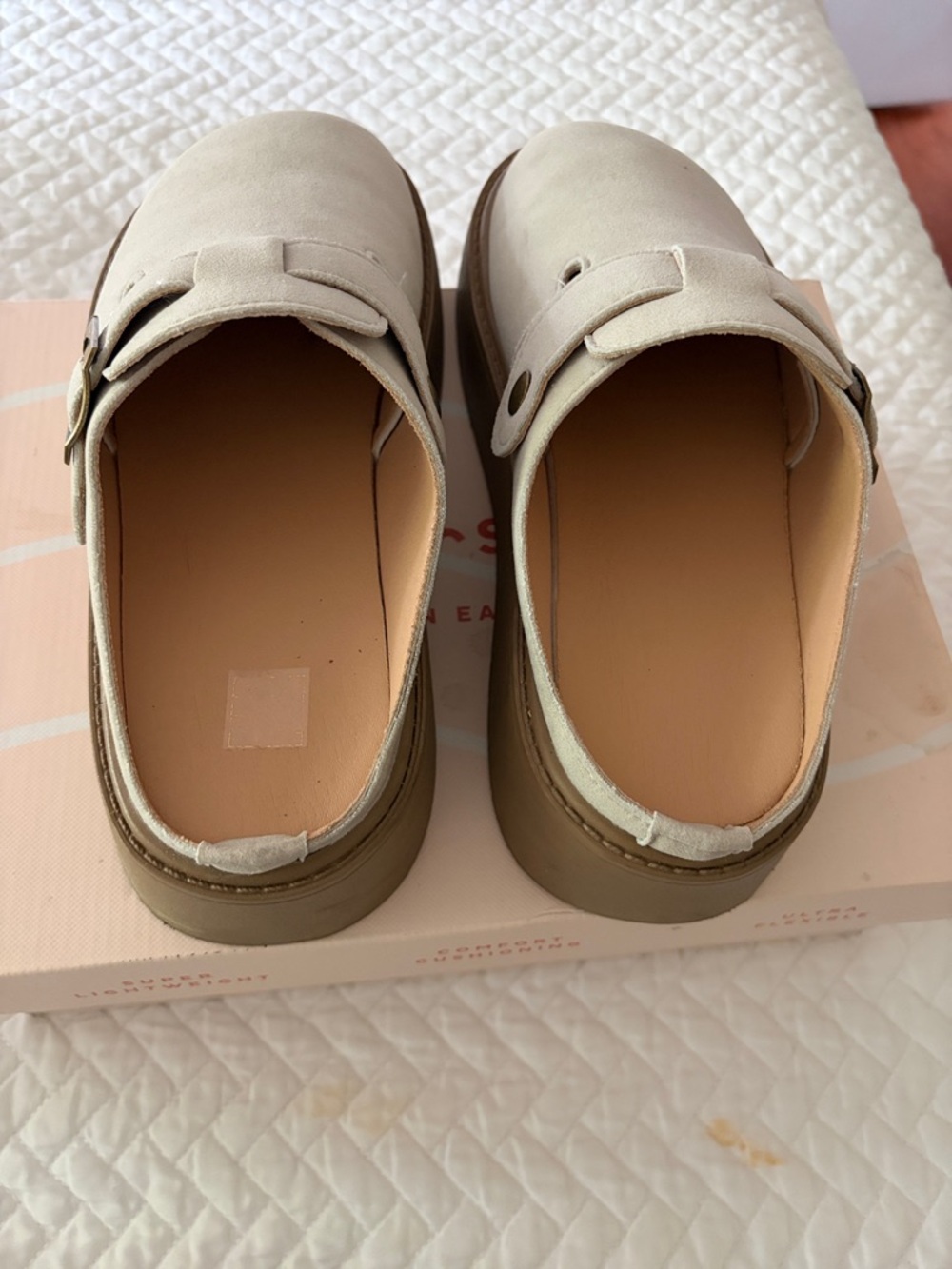 Easy Spirit Cream Platform Mule with Buckle (New) - Picture 5 of 14